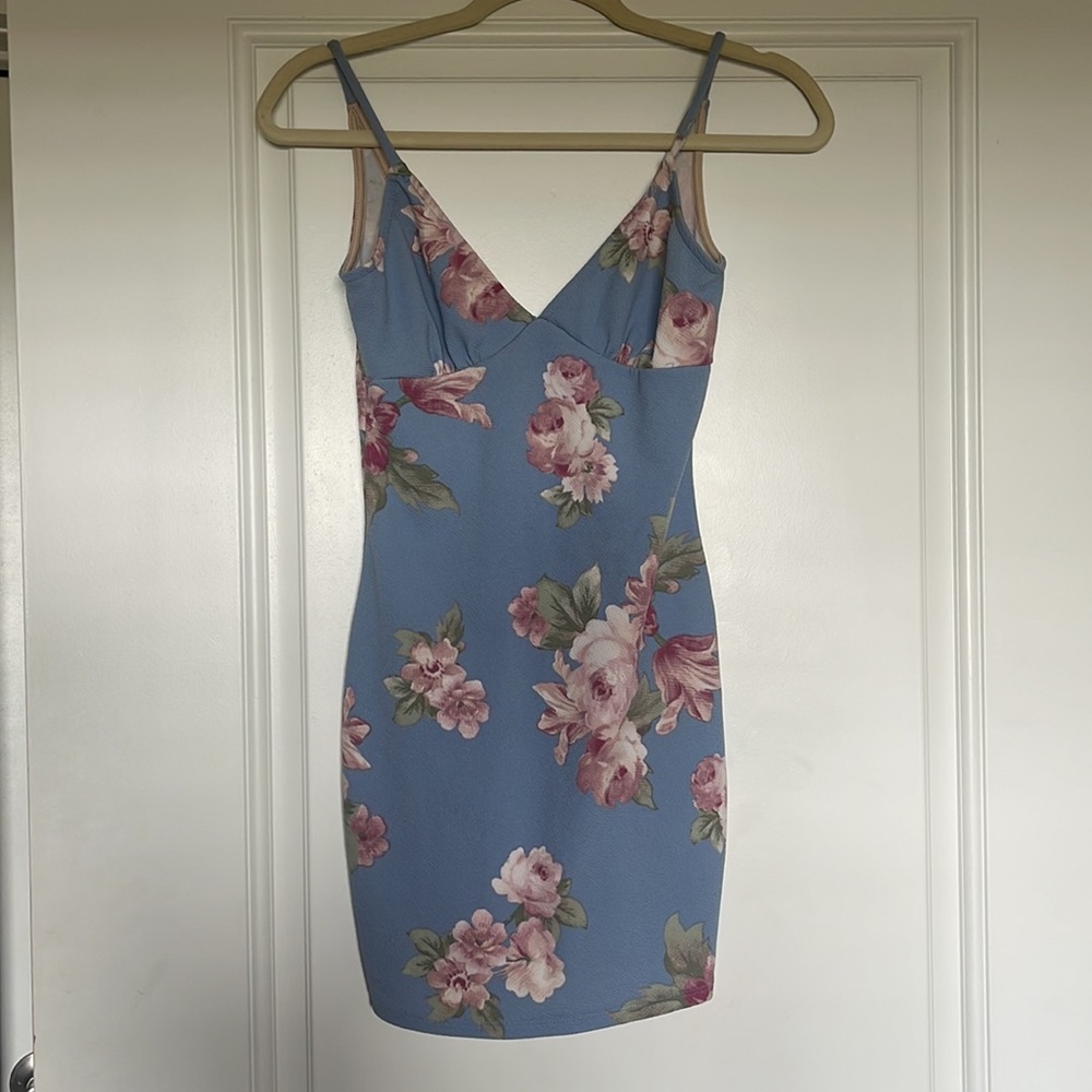 Joe & Ellie casual dress - Picture 1 of 3